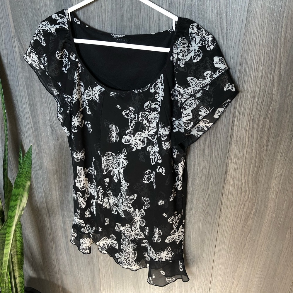Cap Sleeve Butterfly Blouse - Picture 7 of 13